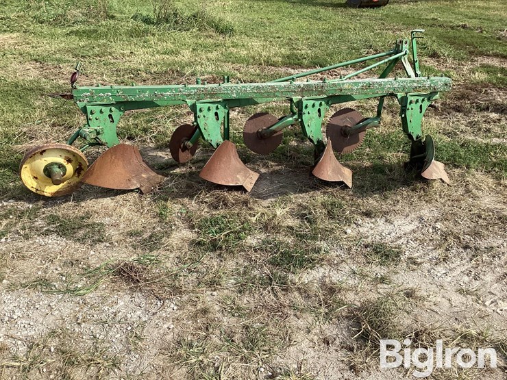 john-deere-3-pt-4-bottom-plow-image-4