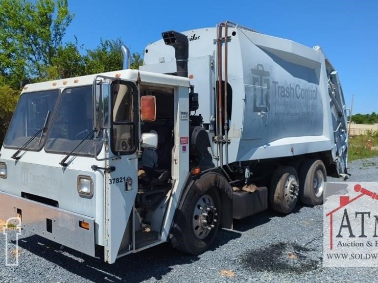 2000-ccc-low-entry-image-1