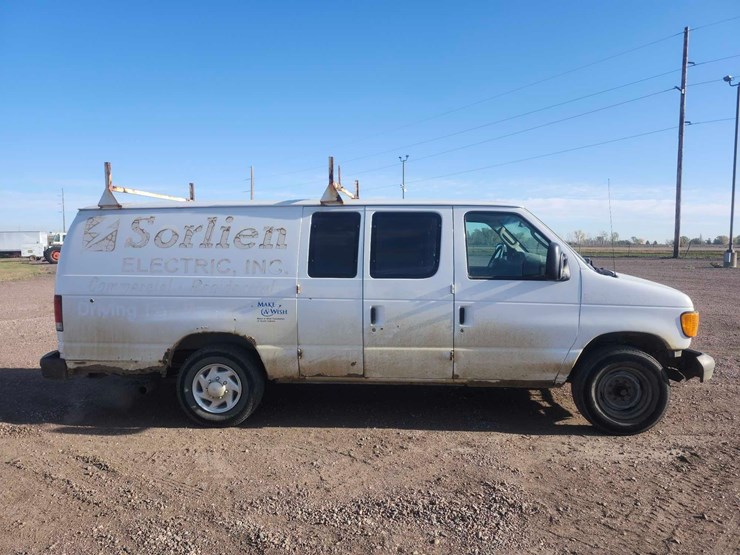 2007-ford-e350-image-5