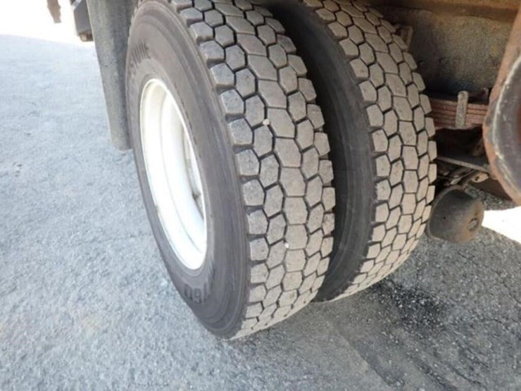 2013-ford-f750-image-63