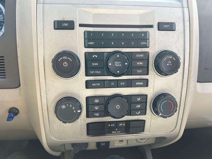 2012-ford-escape-xlt-image-18