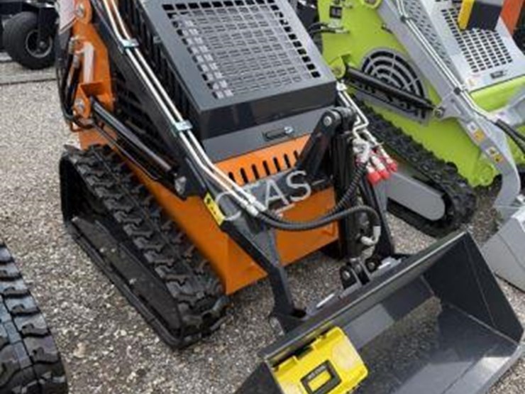 #68-•-land-honor-mini-skid-steer-loader-image-2
