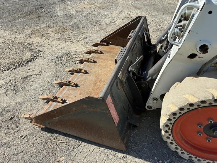 2021-bobcat-s590-image-5