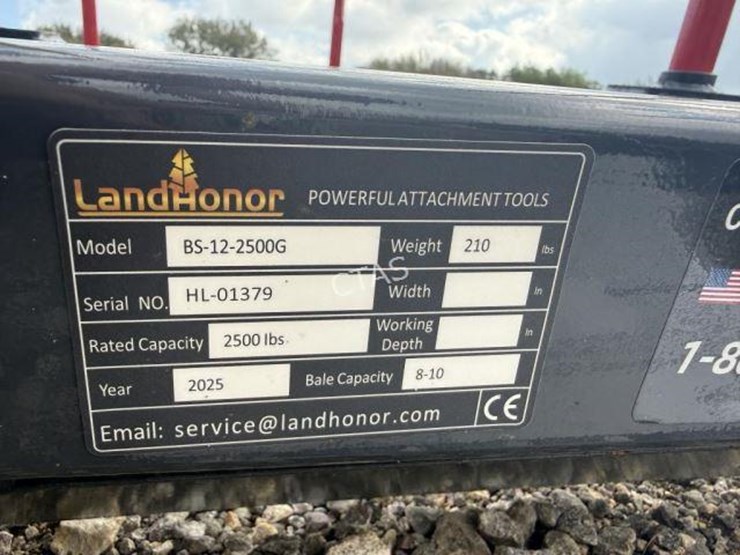 #78-•-skid-steer-bale-spears---model:-bs-12-2500g-image-4