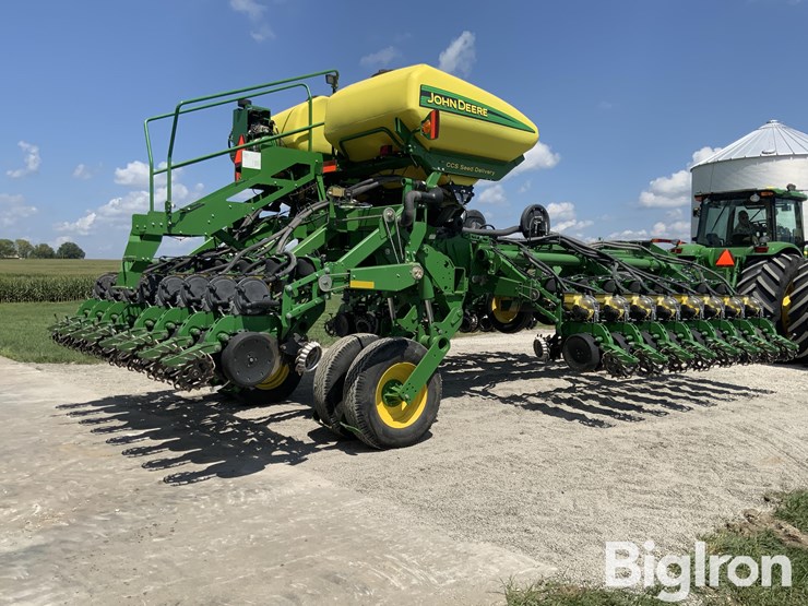 2014-john-deere-1790-image-5