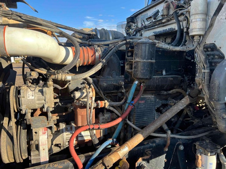 1996-peterbilt-378-image-42