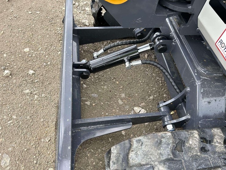 2025-sdlanch-sdle18p-mini-excavator-image-18