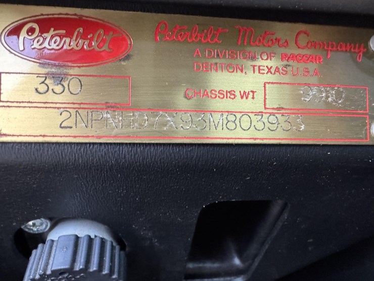 2003-peterbilt-330-image-83