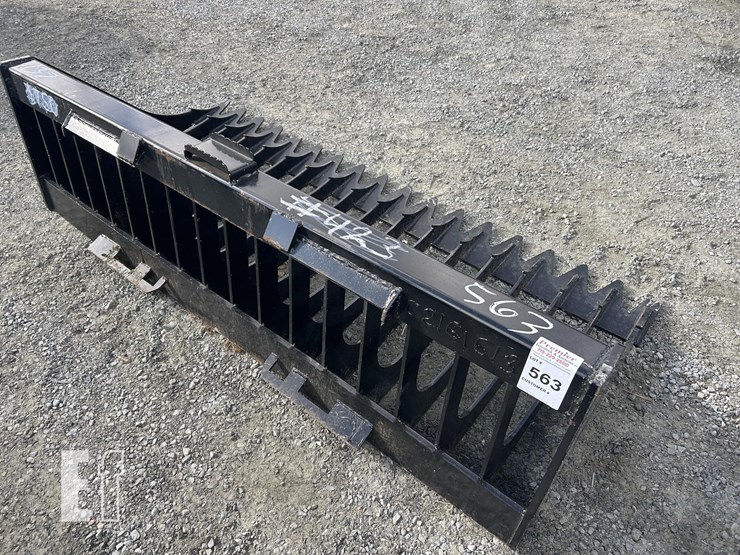 76"-hd-rock-bucket-image-2