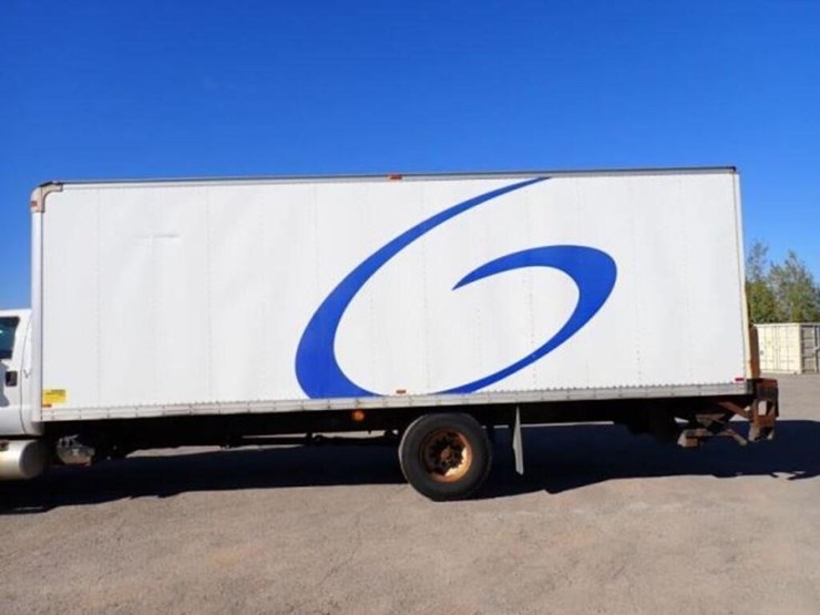 2013-ford-f750-image-40