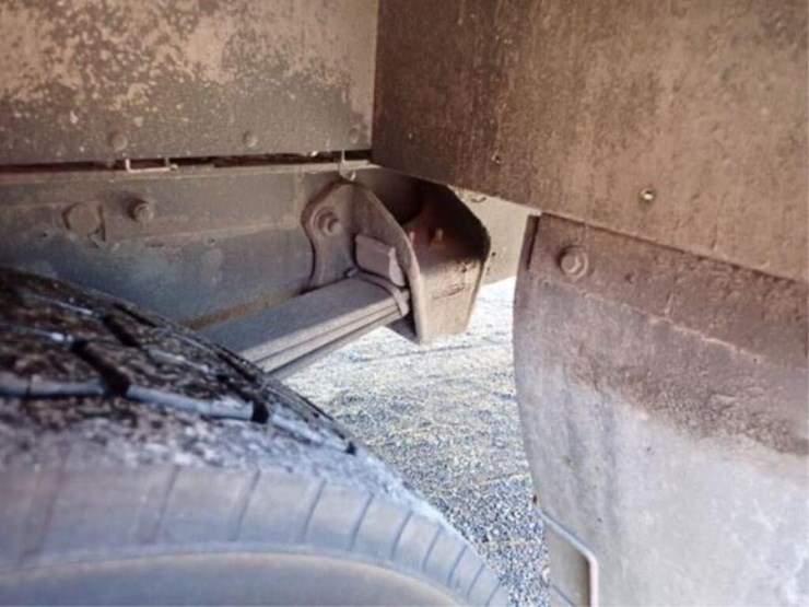 2015-freightliner-mt55-image-80