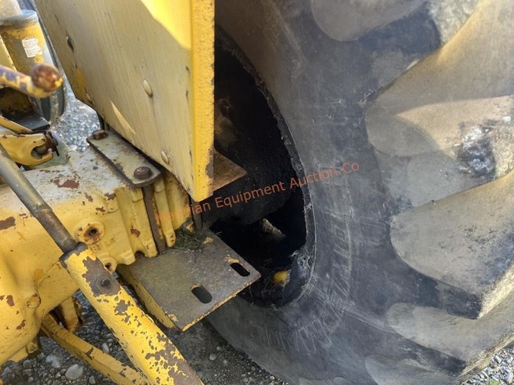 massey-ferguson-40-image-11