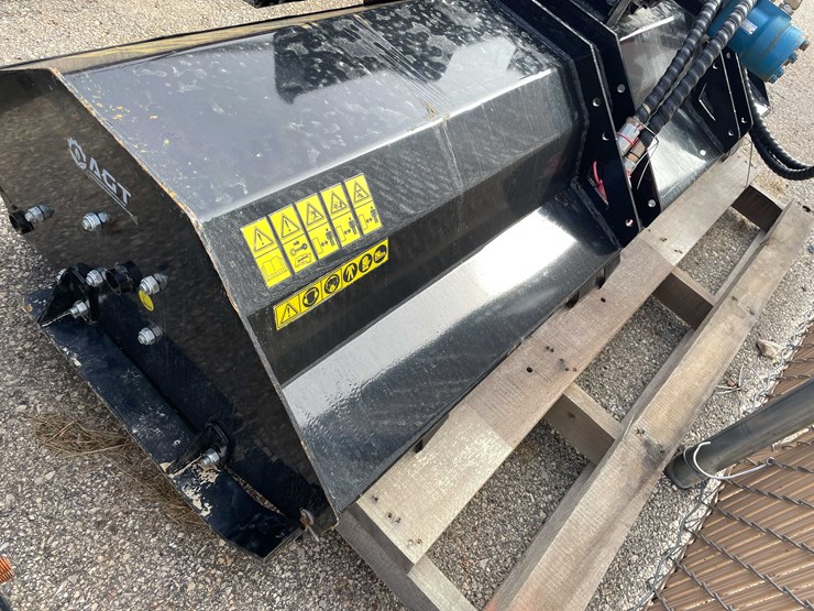 #14000-•-unused-2025-66"-agt-skid-steer-flail-mower-(o11)-image-5