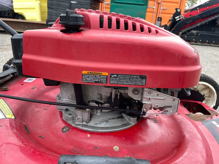 #14030-•-(2)-toro-recycler-lawn-mowers-(o4)-image-41