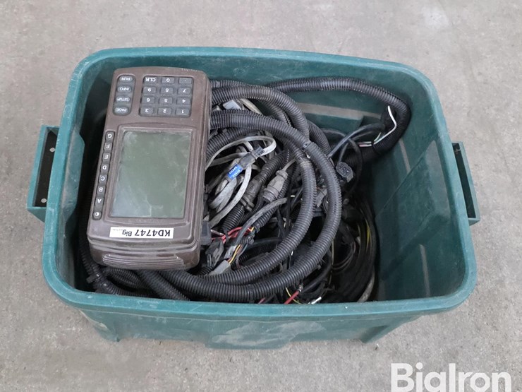 john-deere-brown-box-green-star-display-image-6