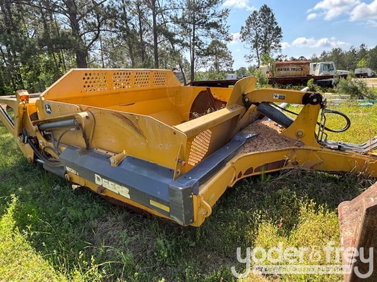 2013-deere-1812c-image-7