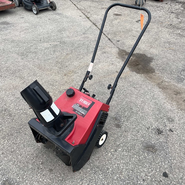 #14031 • Toro CCR Snowblower (O4)