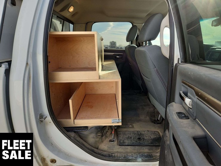 2016-ram-2500-slt-image-31