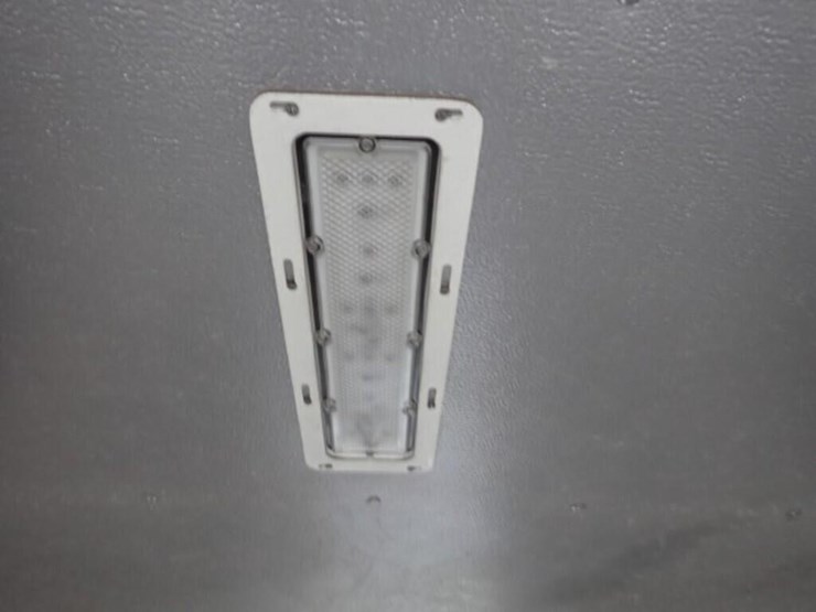 2015-freightliner-mt55-image-40