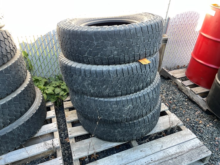 #5701-•-(4)-falken-wild-peak-a/t-17"-tires-image-1