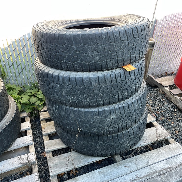 #5701 • (4) Falken Wild Peak A/T 17" Tires