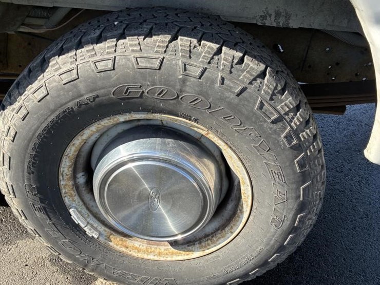 2006-ford-e350-image-7