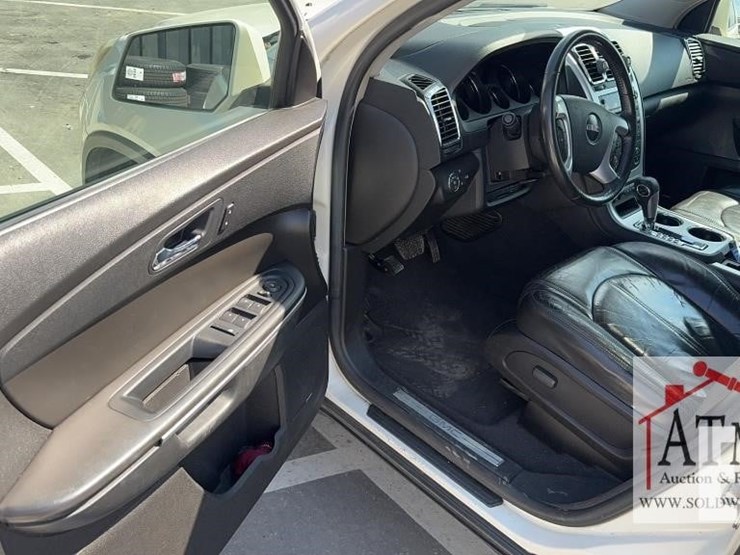 2008-gmc-acadia-slt-image-12