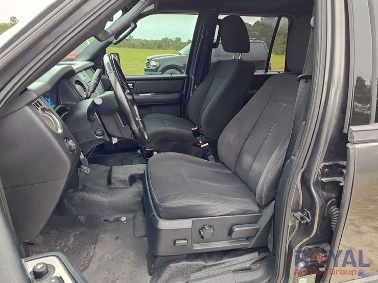 2016-ford-expedition-image-14