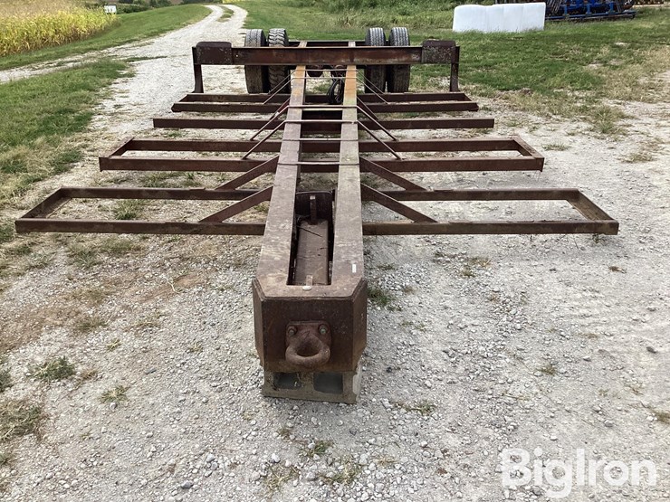 homemade-round-bale-hay-trailer-image-2