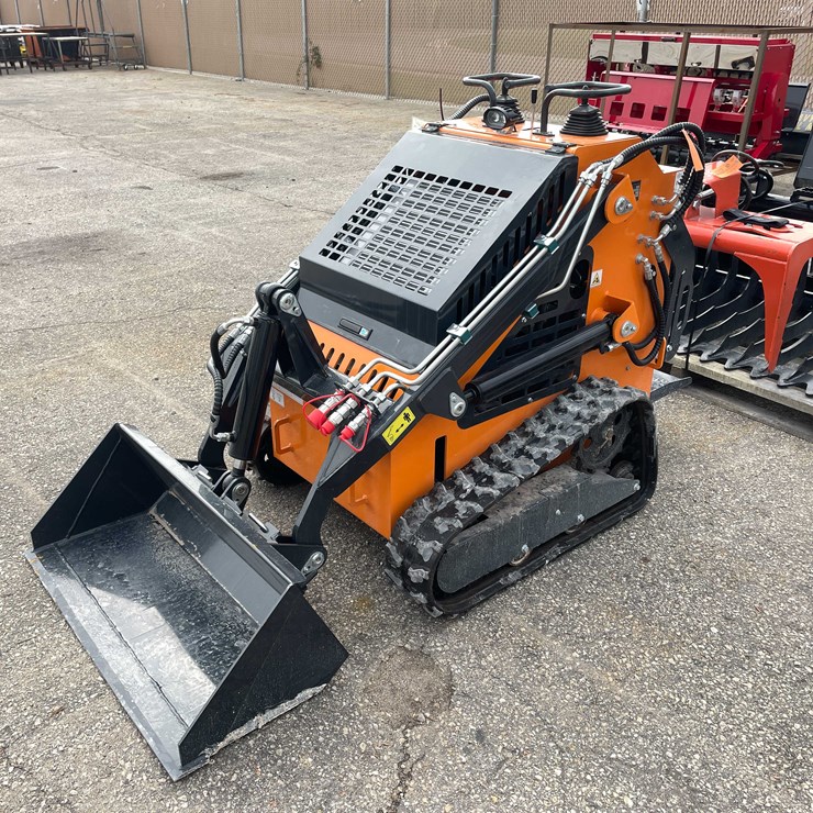#14002 • Unused 2025, Arteer Mini Skid Steer (O11)