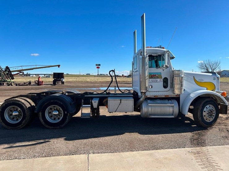 1996-peterbilt-378-image-2