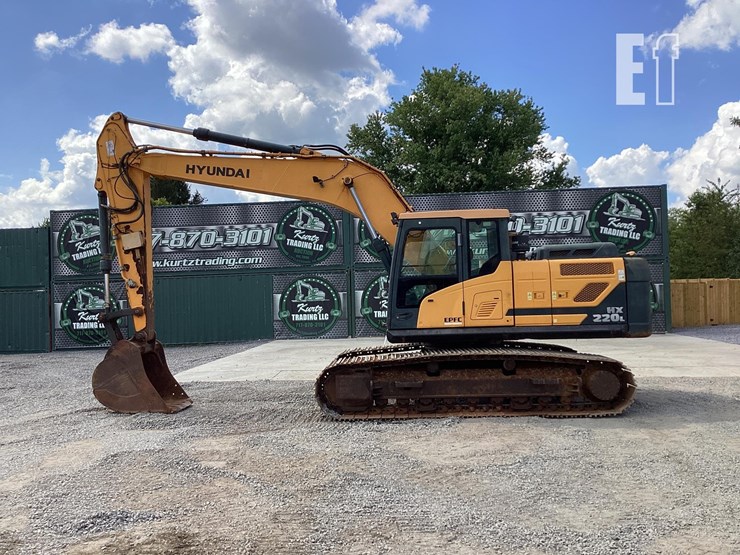 2021-hyundai-hx220l-image-1