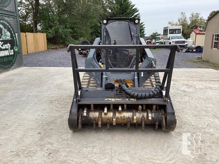 2020-deere-331g-image-7