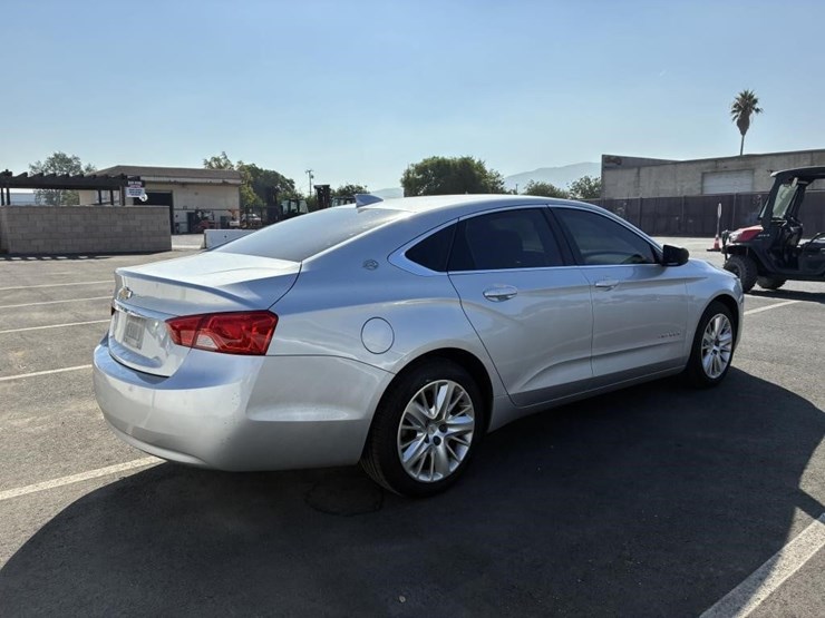 2019-chevrolet-impala-sedan-image-3