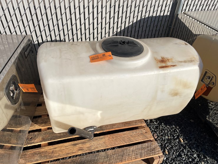 #5676-•-50-gallon-poly-tank-image-2