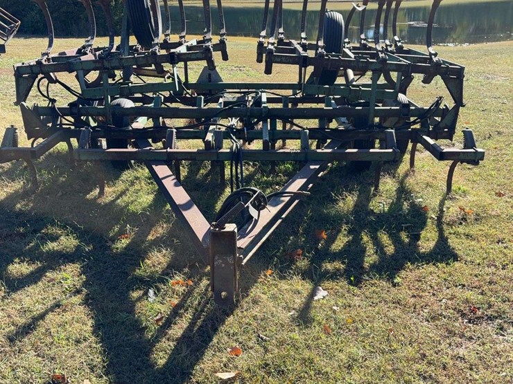 john-deere-1010-image-2