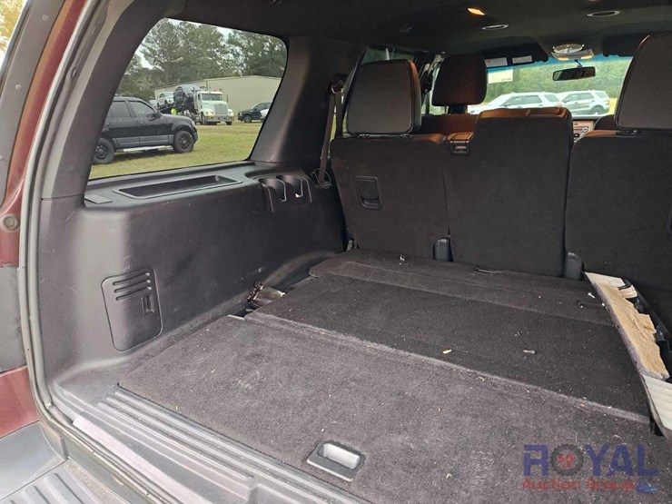 2016-ford-expedition-image-32