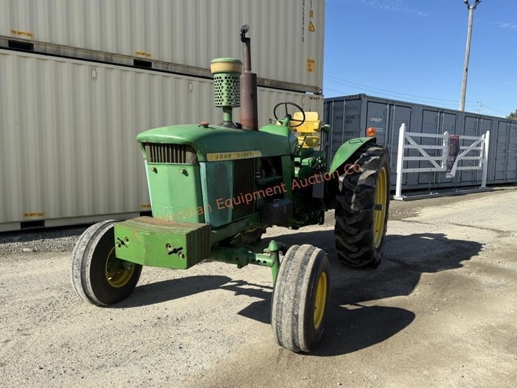 john-deere-4010-image-13