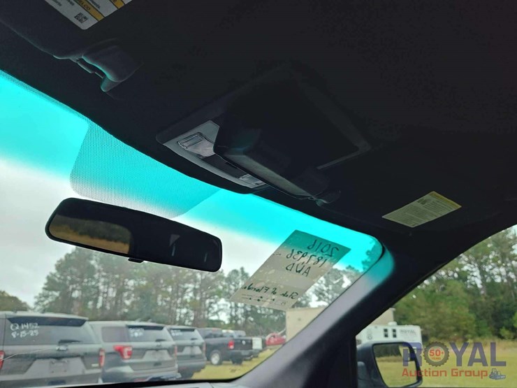 2016-ford-explorer-image-9