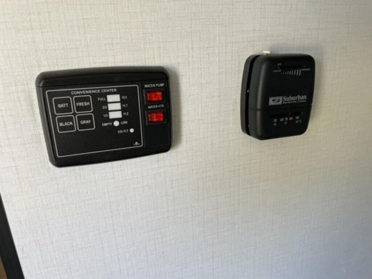 2021-keystone-18'-springdale-mini-travel-trailer-image-22