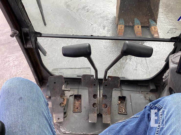 2020-volvo-ecr145el-image-16