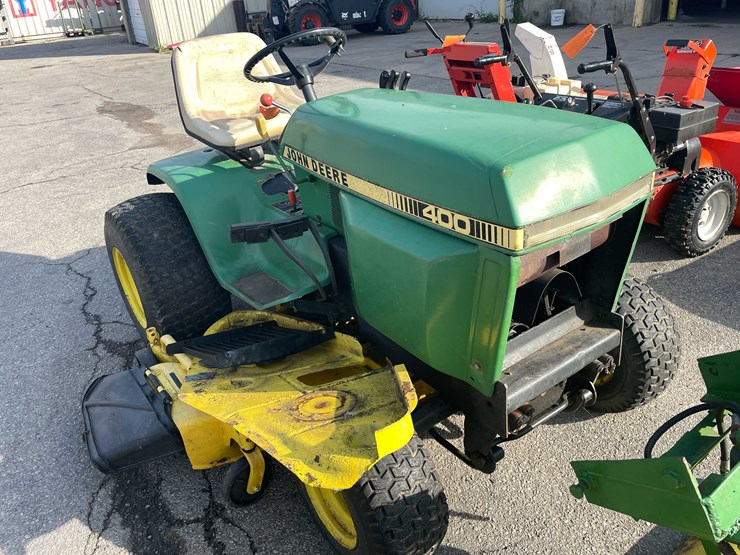 john-deere-400-image-8