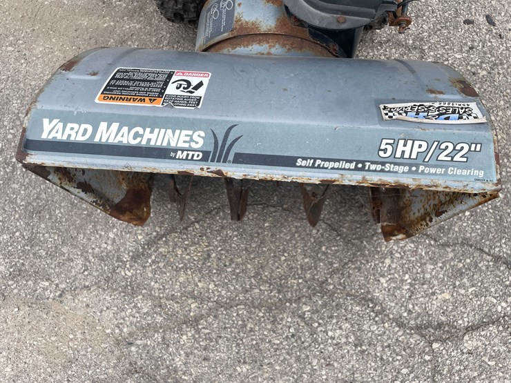 #14029-•-(2)-yard-machines-snow-blowers-(o4)-image-12