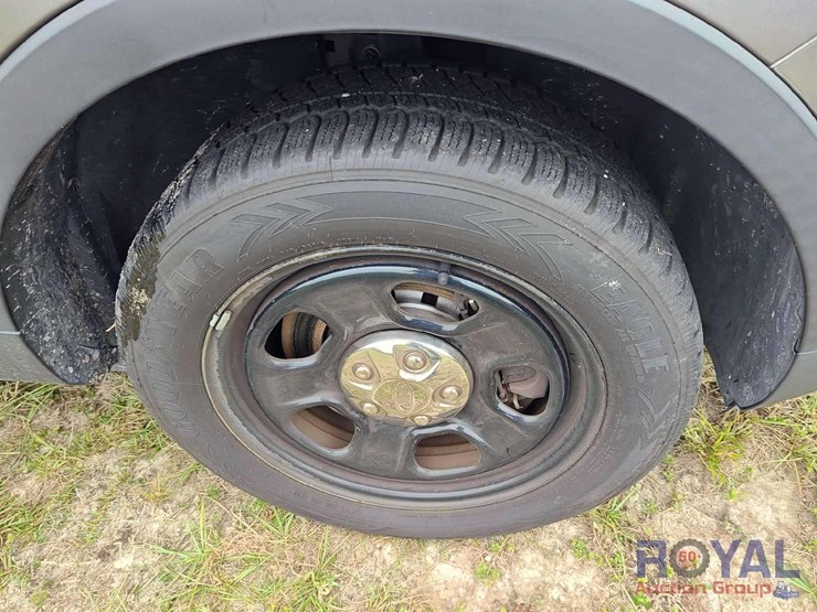 2016-ford-explorer-image-11