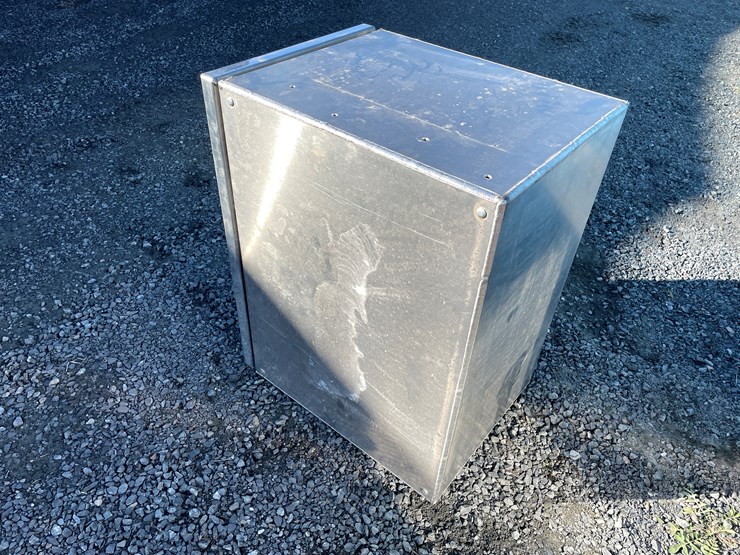 #5690-•-chandler-truck-mount-toolbox-image-5