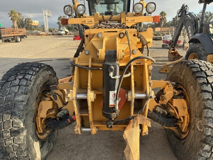 2008-deere-772d-image-5