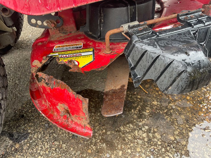 #14063-•-toro-lawn-tractor-(o4)-image-26