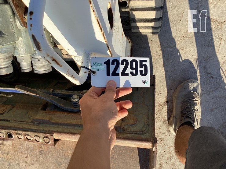 2021-bobcat-t450-image-21