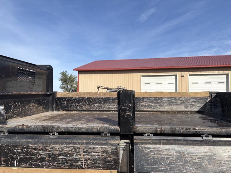 2013-ford-f650-image-15