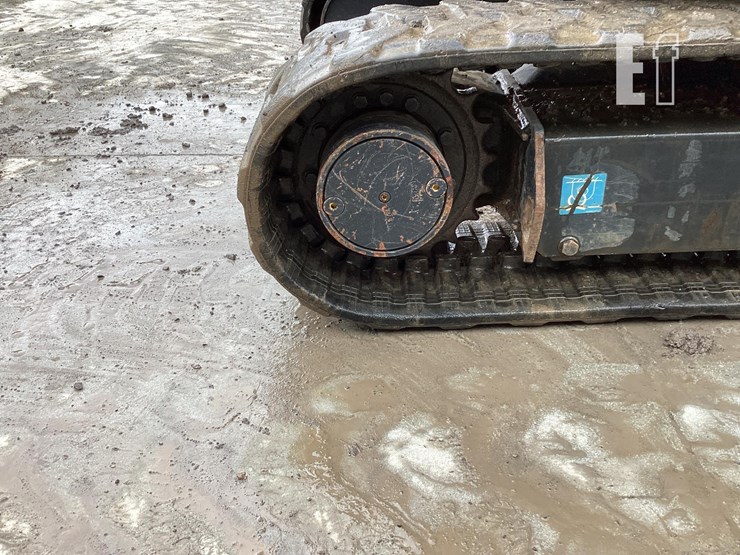 2020-deere-26g-image-13